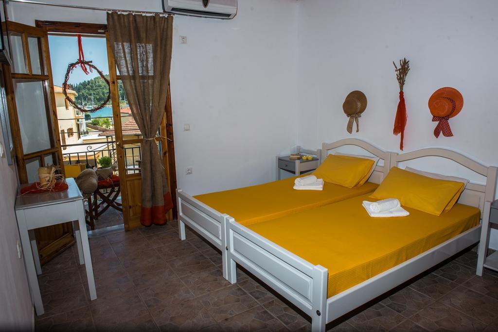 Summer Bed Nydri Habitación foto